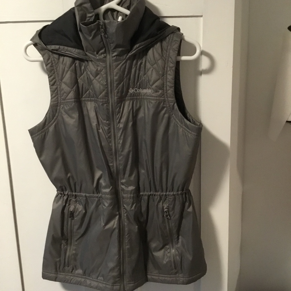 Hooded Columbia vest
